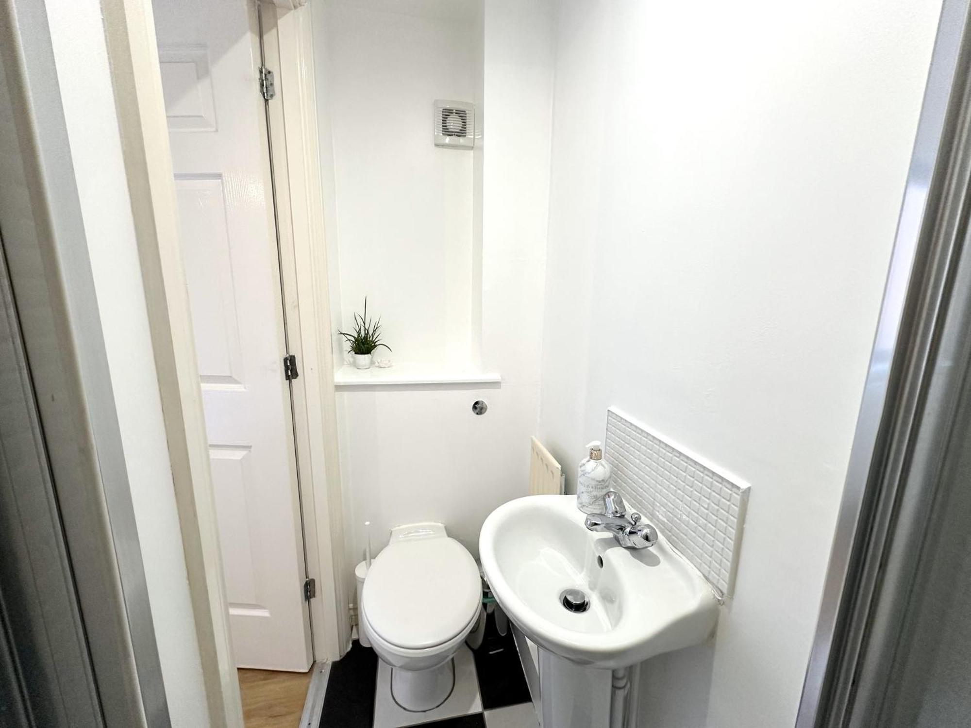 Private Room With En-Suite And Parking In Shared Flat Glasgow Dış mekan fotoğraf