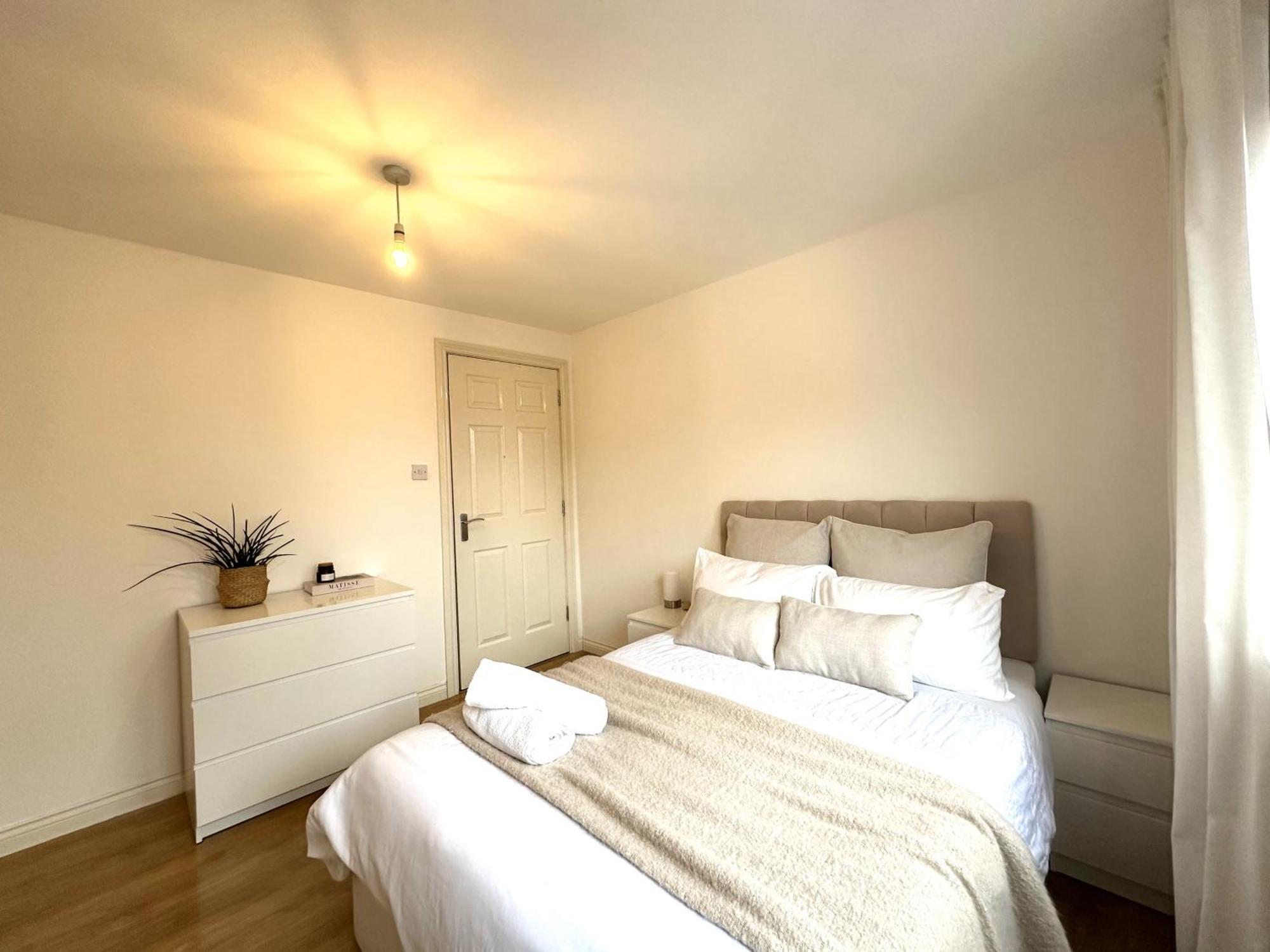 Private Room With En-Suite And Parking In Shared Flat Glasgow Dış mekan fotoğraf