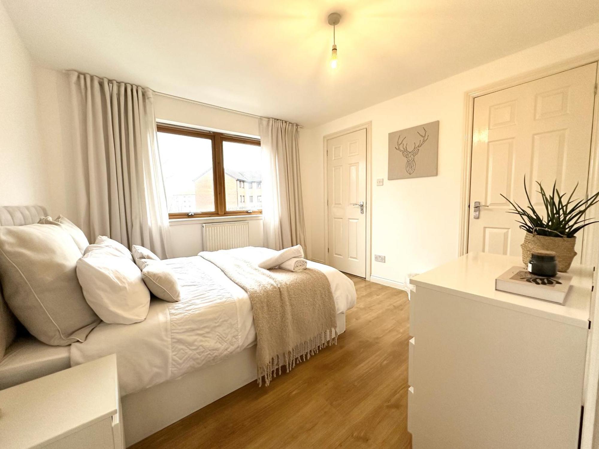 Private Room With En-Suite And Parking In Shared Flat Glasgow Dış mekan fotoğraf